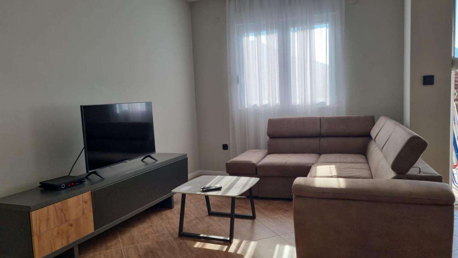 Apartments Luka Kotor Exterior photo